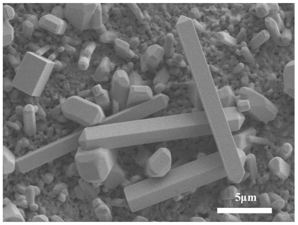 一种锥状钙钛矿微纳晶激光器及其制备方法与流程