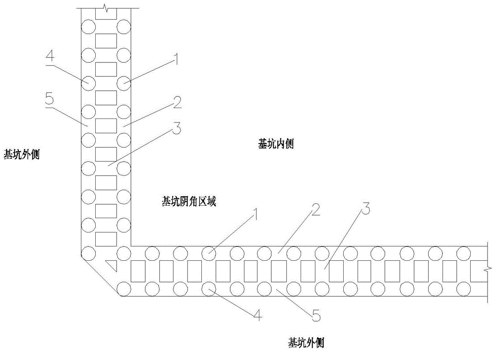 一种可降低成本的双排桩支护结构的制作方法