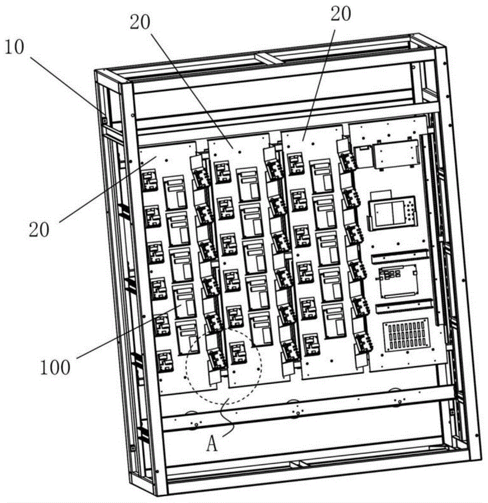 一种斜角度摆放PCB板老化柜的制作方法