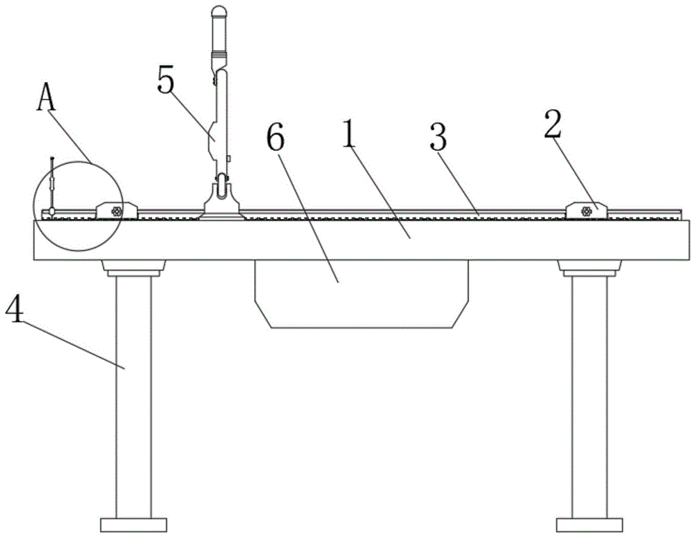 一种具有等距测量切割结构的金属制品加工用裁切装置的制作方法