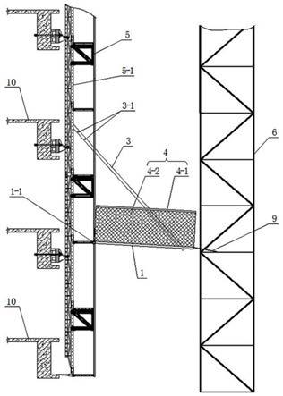 一种随爬架整体提升的塔吊人行通道的制作方法