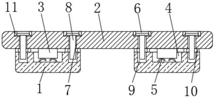 一种用于特种作业车辆输送卸料装置的托料板连接结构的制作方法