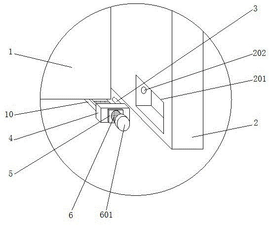 一种移动式垃圾压缩设备用箱体尾门锁紧机构的制作方法