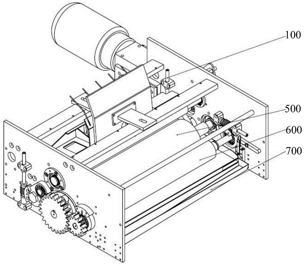 一种下纸输送机构及满版过胶机的制作方法