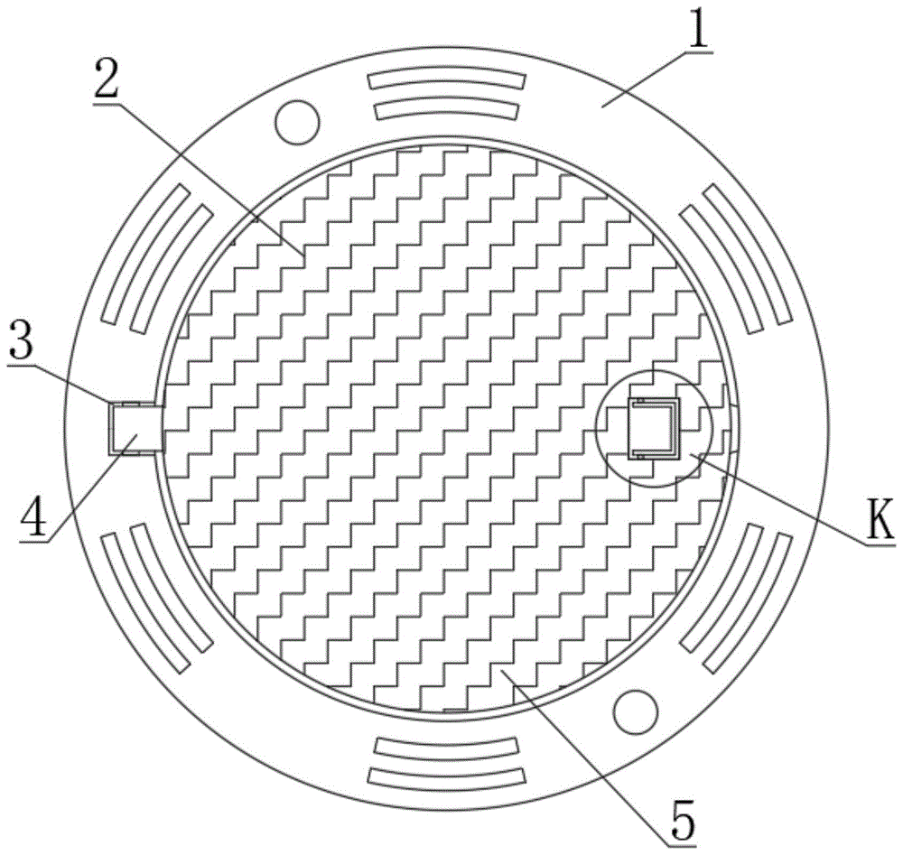 一种具有防沉降及防弹跳的井盖的制作方法