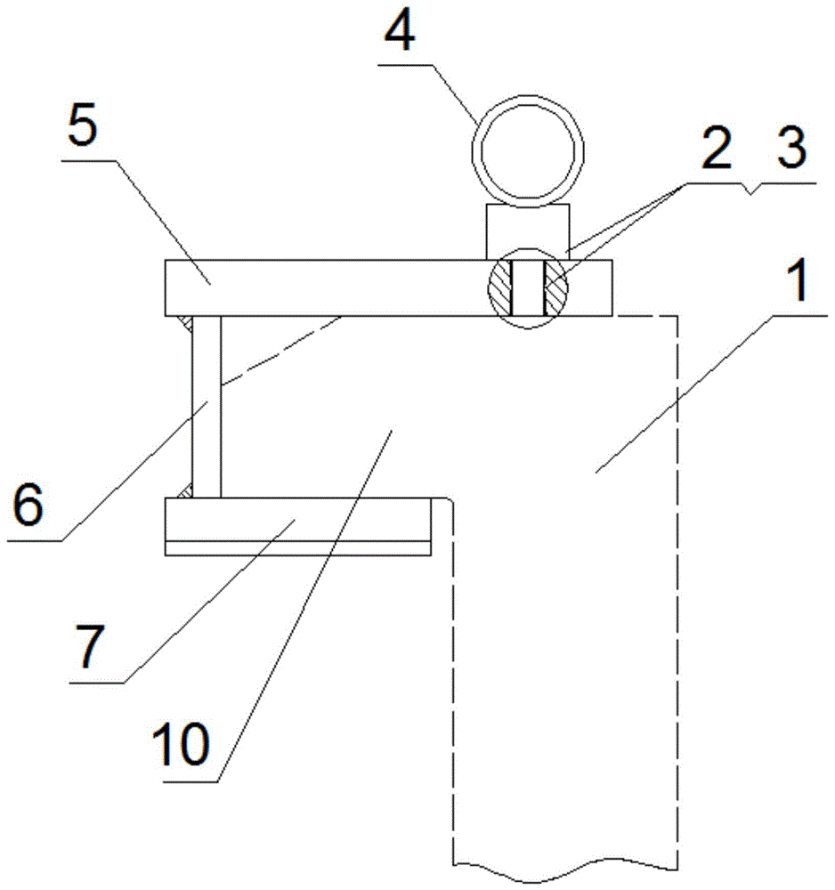 一种磁极压板吊装结构的制作方法