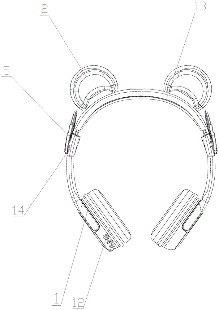 一种带装饰件的软胶耳机的制作方法