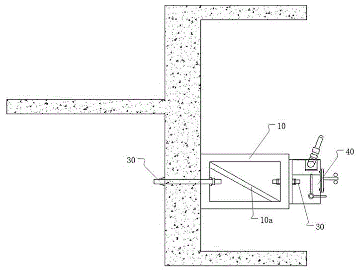 一种建筑窗台处的爬架附着支座的制作方法