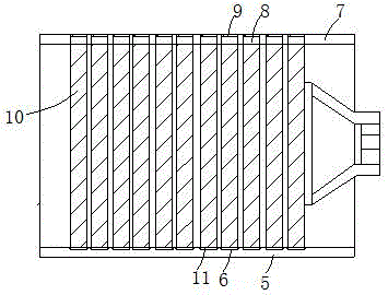 一種帶吸液機(jī)構(gòu)的板式壓濾機(jī)的制作方法與工藝