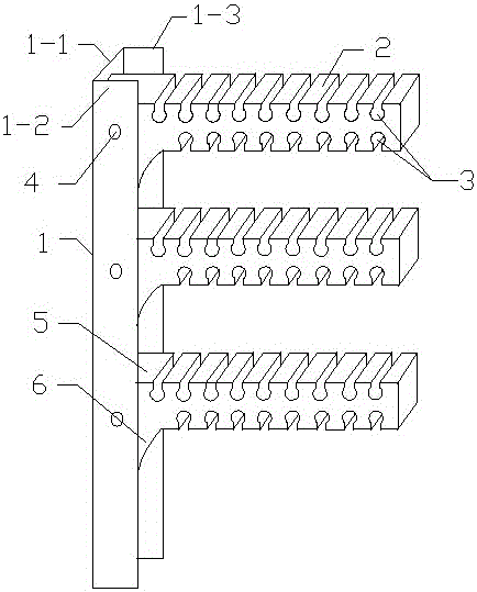 一種新型免捆扎卡槽式二次電纜支架的制作方法與工藝