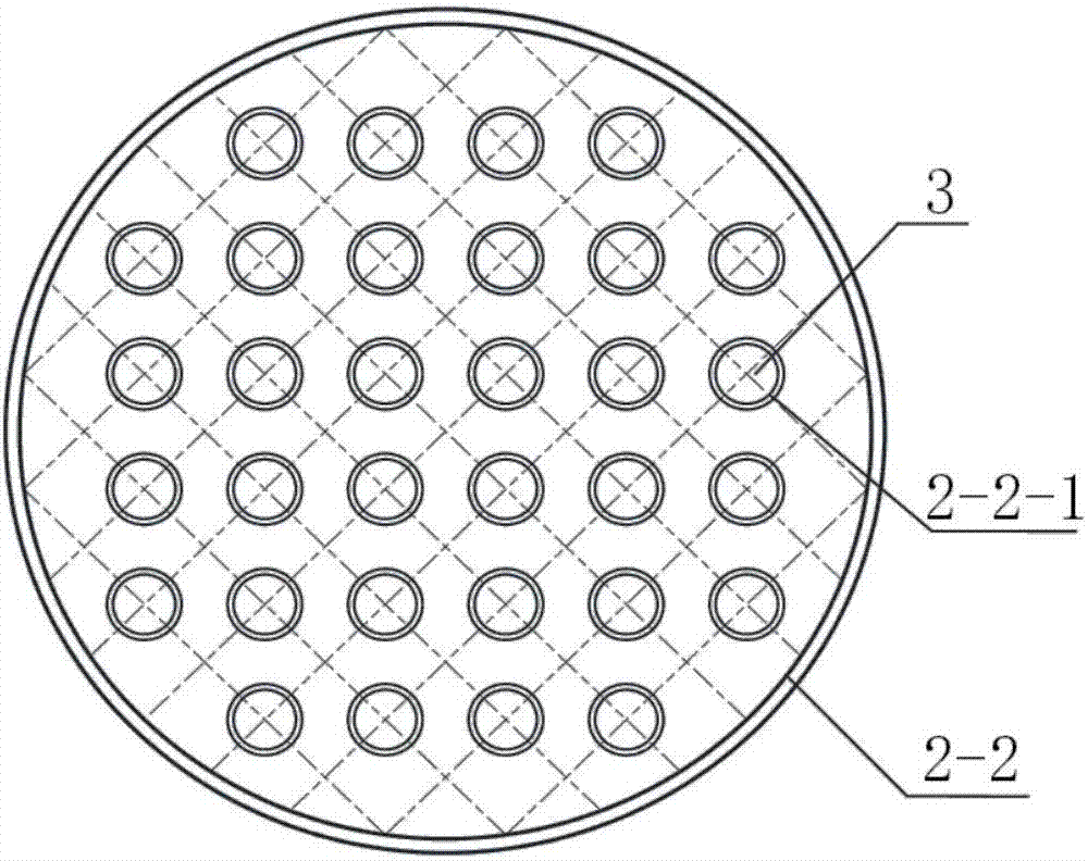 一种具有分层布液装置的立式管外降膜换热器的制作方法