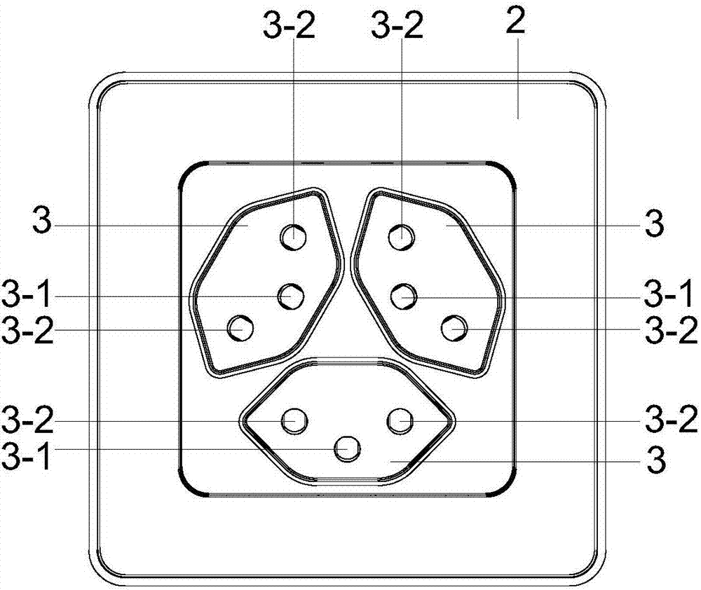 一种聚合式三孔插座的制作方法