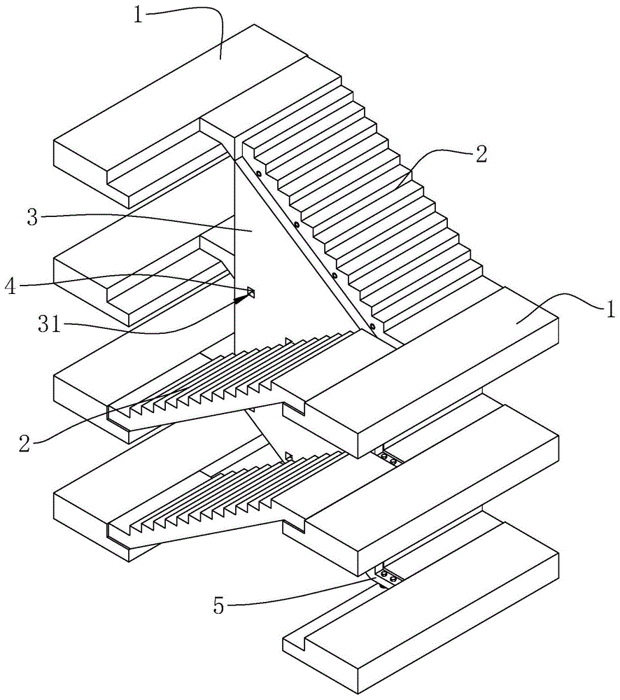背景技术:剪刀梯是一种每层有两个出入口实现可上又可下的消防楼梯属