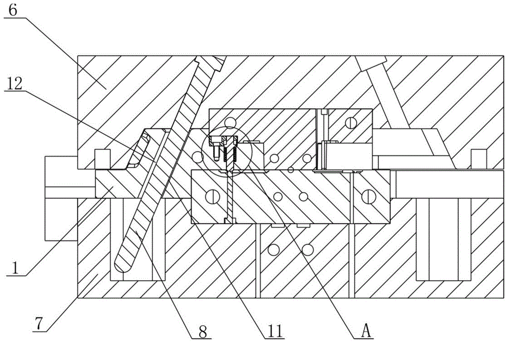 一种斜导柱延迟挑动滑块机构的制作方法