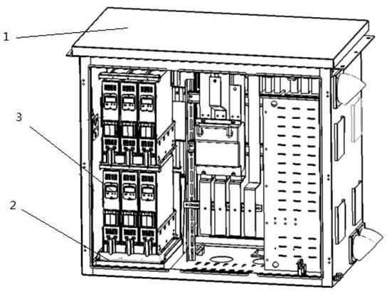 一种具有插拔式电容底座的综合配电箱的制作方法
