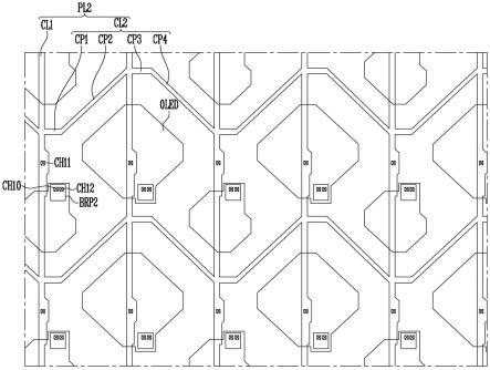 显示元件叠置减少的具有导电图案的显示装置的制作方法