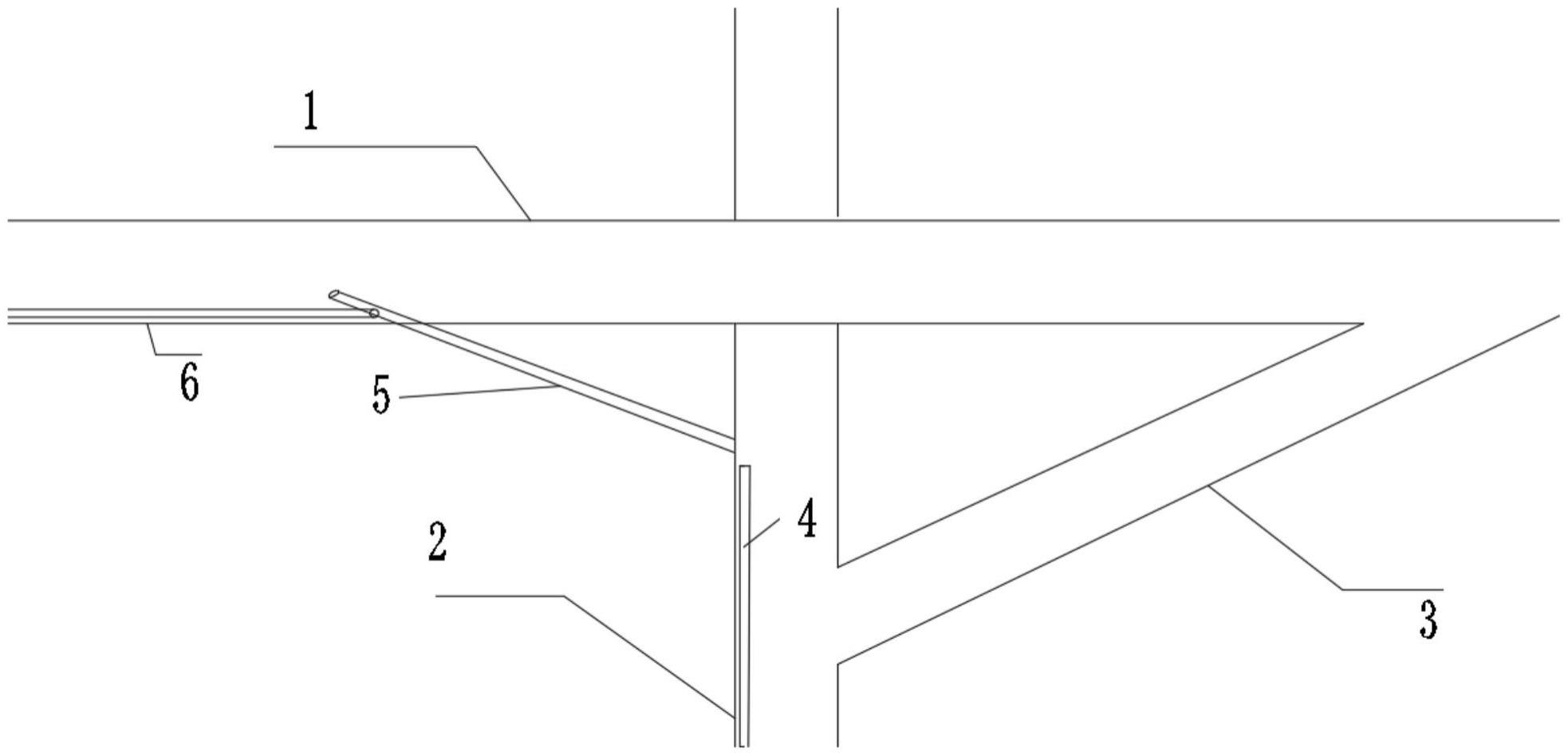 一种煤矿立交巷道管线结构的制作方法