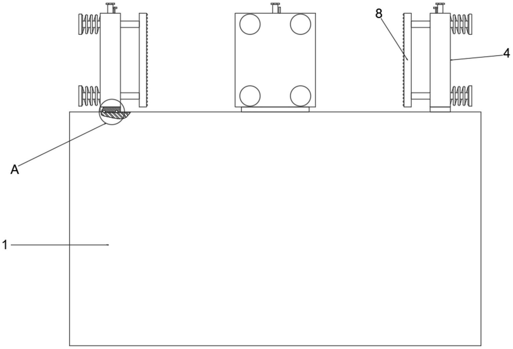 适配不同尺寸的凸轮箱的固定装置的制作方法