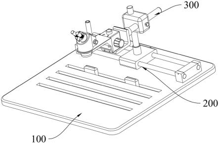 一种显微镜用底座及显微镜的制作方法