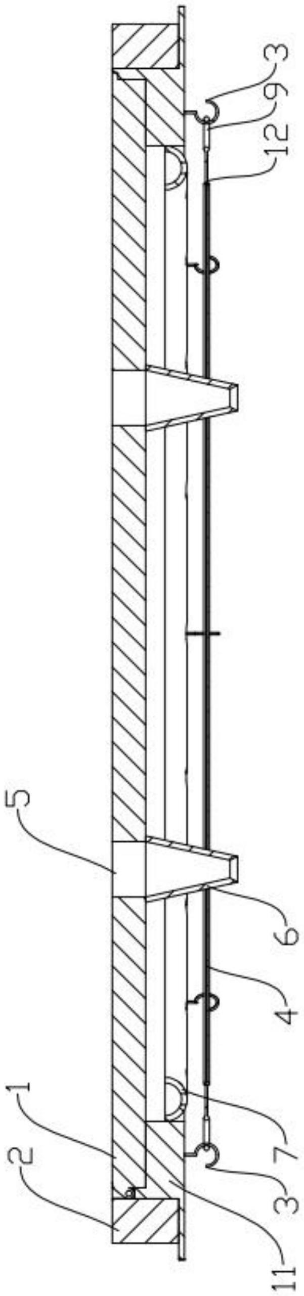 一种具有防护结构的一体化井盖成品架的制作方法