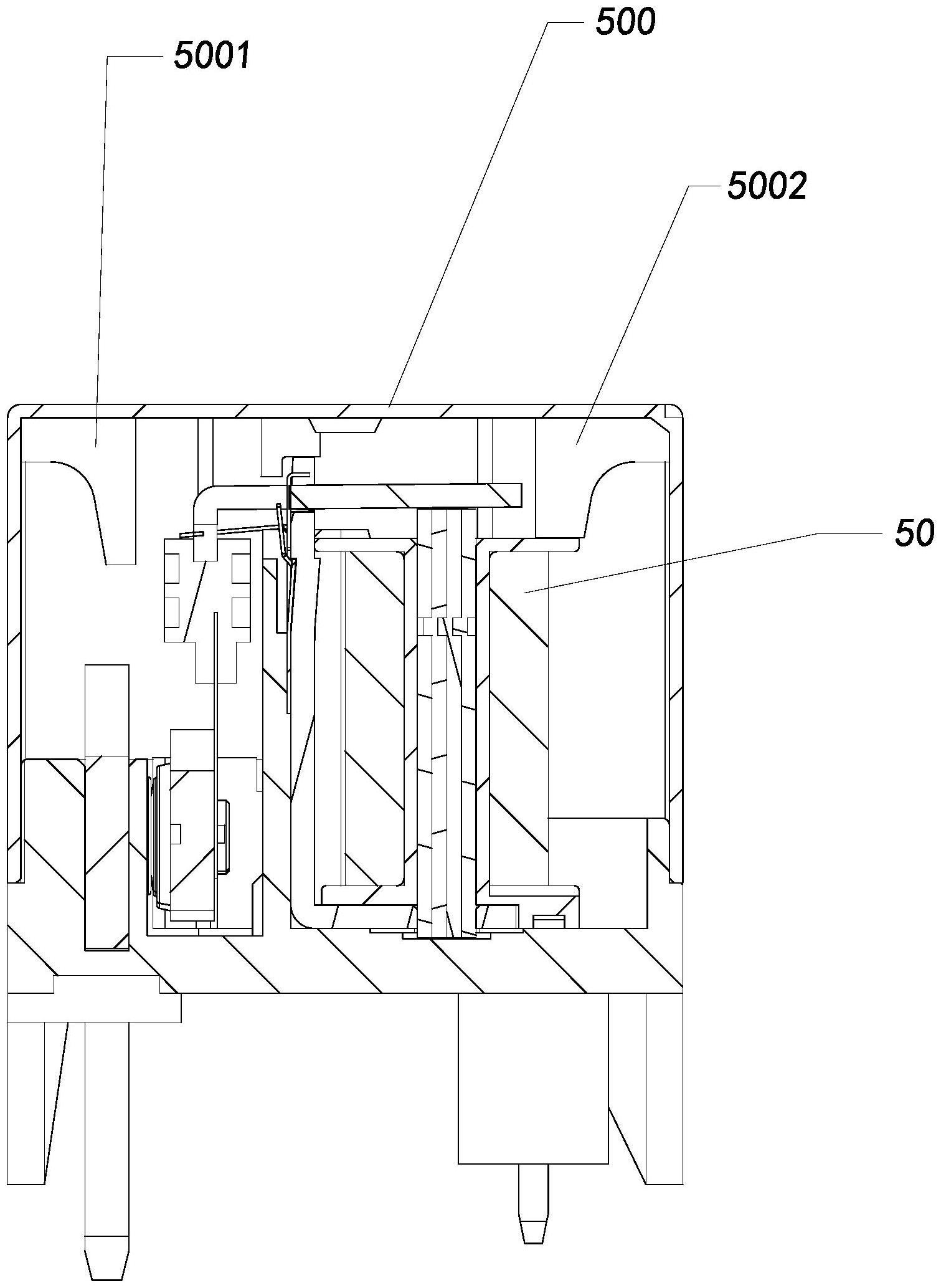 一种防盖体套反的继电器的制作方法