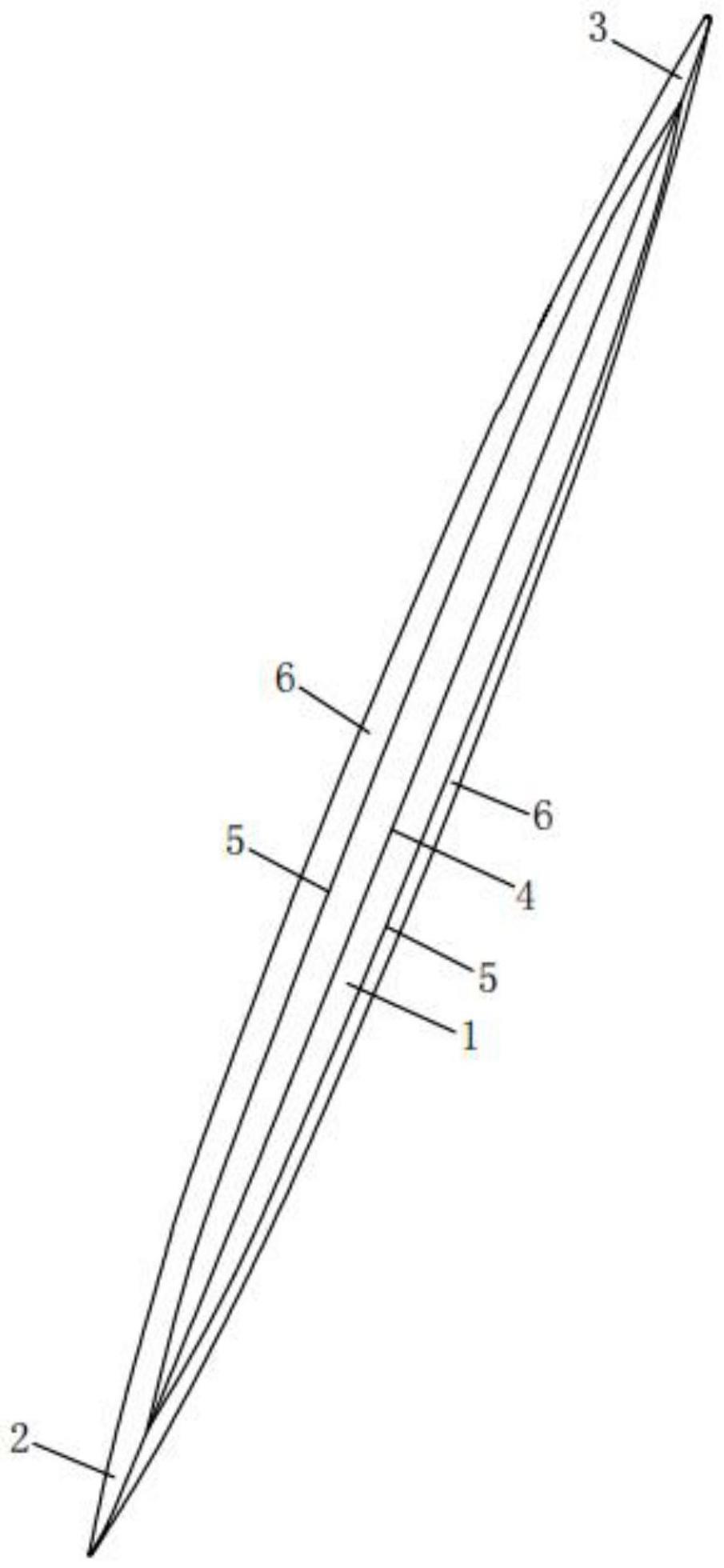 一种呈三角流线型的艇底结构及艇体的制作方法