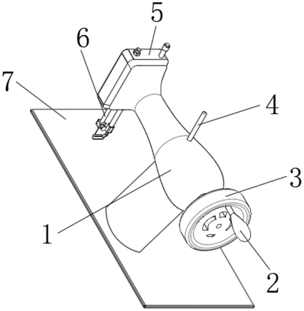 一种带有绕织带机构的罗拉车的制作方法