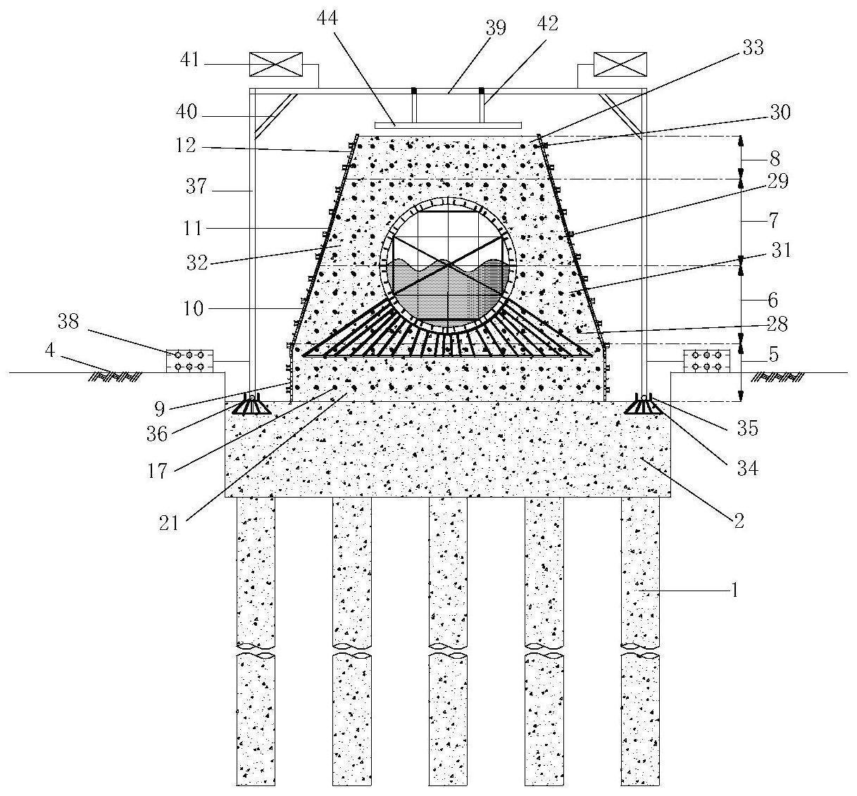 索塔内嵌钢圈镂空下塔柱的制作方法