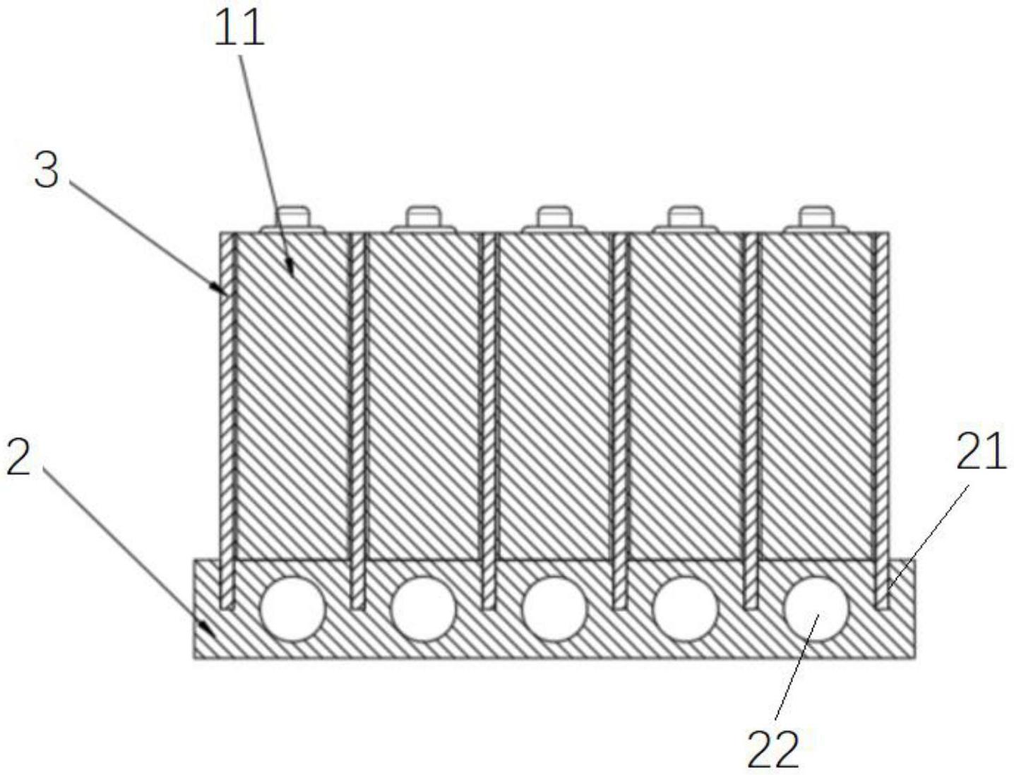 一种相变器件嵌入水冷板的电池散热结构的制作方法