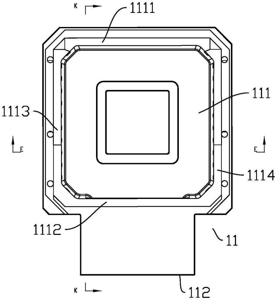 一種爐膛、受熱均勻的柴火灶以及柴火集成灶的制作方法