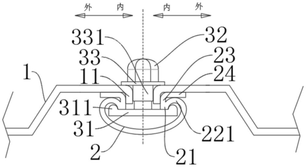 一種鋼結(jié)構(gòu)屋面接縫防滲結(jié)構(gòu)的制作方法