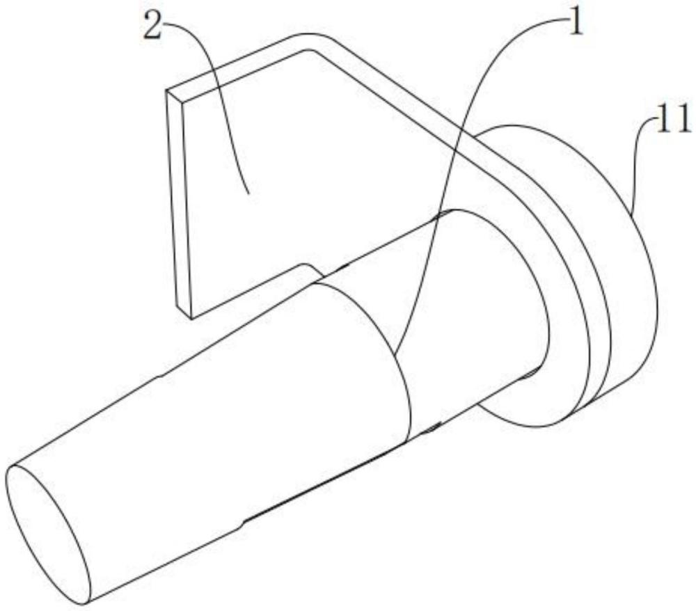 一種托邊式銷釘?shù)闹谱鞣椒? /><br/><p>本技術(shù)涉及銷釘，具體為一種托邊式銷釘。</p><p><br/><b>背景技術(shù)：</b><br/></p><p>1、銷釘也被稱為銷子，是一種通常由圓柱形的木材、金屬或其他材料制成的零件，主要用于將幾個單獨的物件固定在一起或作為一個物件懸在另一物件上的支撐物。銷釘?shù)耐庑蜗褚粋€長螺絲，頭部和尾部是平的，中間有一個軸承和一些鋸齒狀螺紋，軸承是由兩個平面密封的底盤組成，使得銷釘在使用時可以旋轉(zhuǎn)。</p><p>2、現(xiàn)有技術(shù)在使用銷釘對兩塊鋼模板進(jìn)行拼裝的時候，由于鋼板較重，安裝工人需要一只手將兩塊鋼模板對齊，另一只手托舉著鋼模板，并且還需要通過銷釘進(jìn)行固定，因此該過程單人較難操作完成。</p><br/><p><b>技術(shù)實現(xiàn)思路</b></p><p>1、針對現(xiàn)有技術(shù)存在的不足，本實用新型目的是提供一種托邊式銷釘，以解決上述背景技術(shù)中提出的問題，本實用新型結(jié)構(gòu)新穎，通過銷釘頭部設(shè)置的l形連接板和托板，可以在鋼模板拼接時對其底部托舉，解放技術(shù)工人一只手進(jìn)行其余的操作，更加方便單人完成鋼模板拼接安裝的工作，同時也更加省力。</p><p>2、為了實現(xiàn)上述目的，本實用新型是通過如下的技術(shù)方案來實現(xiàn)：一種托邊式銷釘，包括釘體，所述釘體的前端設(shè)置有平頭端，所述釘體靠近平頭端的表面上設(shè)置有連接板，且連接板的另一端設(shè)置有托板，所述連接板與托板垂直設(shè)置，所述連接板與托板呈l形，所述釘體的表面上開設(shè)有插銷槽。</p><p>3、進(jìn)一步的，所述釘體與平頭端一體式焊接固定。</p><p>4、進(jìn)一步的，所述連接板對應(yīng)釘體穿過的位置開設(shè)有插孔，且釘體穿過插孔，且連接板與平頭端形狀相同。</p><p>5、進(jìn)一步的，所述連接板與托板一體式焊接固定。</p><p>6、進(jìn)一步的，所述釘體的頭端為圓柱形，且釘體的尾端為圓錐形。</p><p>7、本實用新型的有益效果：本實用新型的一種托邊式銷釘，包括釘體；平頭端；托板；連接板；插銷槽；</p><p>8、1.本實用新型通過連接板與托板為l型結(jié)構(gòu)，可以通過其直角面和水平面對鋼模板底部支撐托舉。</p><p>9、2.本實用新型的釘體前端和尾端可以方便連接板穿過，實現(xiàn)托板與釘體的安裝。</p><p>10、3.本實用新型通過連接板可以采用滑動套接在的方式套在釘體的前端，方便兩者的安裝和拆卸，同時也方便釘體的轉(zhuǎn)動和調(diào)節(jié)托板的角度，也可以在套接與平頭端接觸后焊接固定，來保持連接板與釘體的一體式結(jié)構(gòu)。</p><p>11、4.本實用新型相對于現(xiàn)有技術(shù)，通過銷釘頭部設(shè)置的l形連接板和托板，可以在鋼模板拼接時對其底部托舉，解放技術(shù)工人一只手進(jìn)行其余的操作，更加方便單人完成鋼模板拼接安裝的工作，同時也更加省力。</p><br/><br><b>技術(shù)特征：</b><br/><p>1.一種托邊式銷釘，包括釘體(1)，其特征在于：所述釘體(1)的前端設(shè)置有平頭端(11)，所述釘體(1)靠近平頭端(11)的表面上設(shè)置有連接板(21)，且連接板(21)的另一端設(shè)置有托板(2)，所述連接板(21)與托板(2)垂直設(shè)置，所述連接板(21)與托板(2)呈l形，所述釘體(1)的表面上開設(shè)有插銷槽(3)。</p><p>2.根據(jù)權(quán)利要求1所述的一種托邊式銷釘，其特征在于：所述釘體(1)與平頭端(11)一體式焊接固定。</p><p>3.根據(jù)權(quán)利要求2所述的一種托邊式銷釘，其特征在于：所述連接板(21)對應(yīng)釘體(1)穿過的位置開設(shè)有插孔，且釘體(1)穿過插孔，且連接板(21)與平頭端(11)形狀相同。</p><p>4.根據(jù)權(quán)利要求3所述的一種托邊式銷釘，其特征在于：所述連接板(21)與托板(2)一體式焊接固定。</p><p>5.根據(jù)權(quán)利要求4所述的一種托邊式銷釘，其特征在于：所述釘體(1)的頭端為圓柱形，且釘體(1)的尾端為圓錐形。</p><br/><b>技術(shù)總結(jié)</b><br>本技術(shù)提供一種托邊式銷釘，包括釘體，所述釘體的前端設(shè)置有平頭端，所述釘體靠近平頭端的表面上設(shè)置有連接板，且連接板的另一端設(shè)置有托板，所述連接板與托板垂直設(shè)置，所述連接板與托板呈L形，所述釘體的表面上開設(shè)有插銷槽，通過連接板可以采用滑動套接的方式套在釘體的前端，方便兩者的安裝和拆卸，同時也方便釘體的轉(zhuǎn)動和調(diào)節(jié)托板的角度，也可以在套接與平頭端接觸后焊接固定，來保持連接板與釘體的一體式結(jié)構(gòu)，相對于現(xiàn)有技術(shù)，通過銷釘頭部設(shè)置的L形連接板和托板，可以在鋼模板拼接時對其底部托舉，解放技術(shù)工人一只手進(jìn)行其余的操作，更加方便單人完成鋼模板拼接安裝的工作，同時也更加省力。<br/><br/><b>技術(shù)研發(fā)人員：</b>胡蘇<br/><b>受保護(hù)的技術(shù)使用者：</b>湖北奧瑞博建筑科技有限公司<br/><b>技術(shù)研發(fā)日：</b>20240412<br/><b>技術(shù)公布日：</b>2024/12/30
                        </div>
                        </div>
                        <div   id=