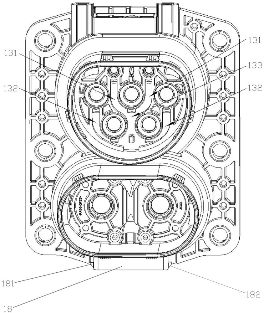 一種充電插座端子排水結(jié)構(gòu)和充電插座的制作方法