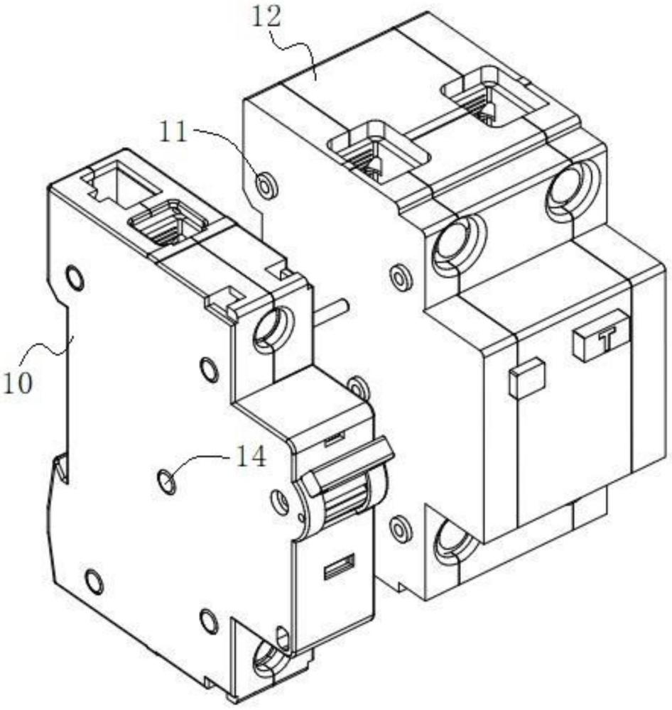 一种多极漏电断路器的制作方法