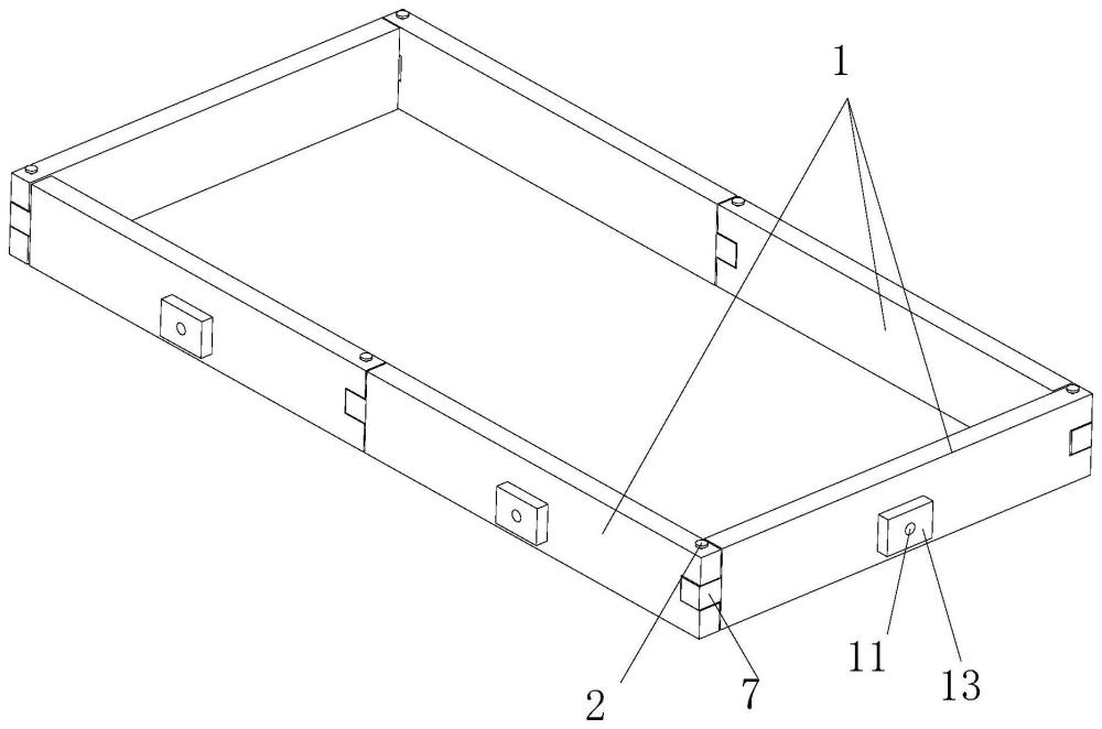 一種便于調(diào)節(jié)的澆筑模板的制作方法